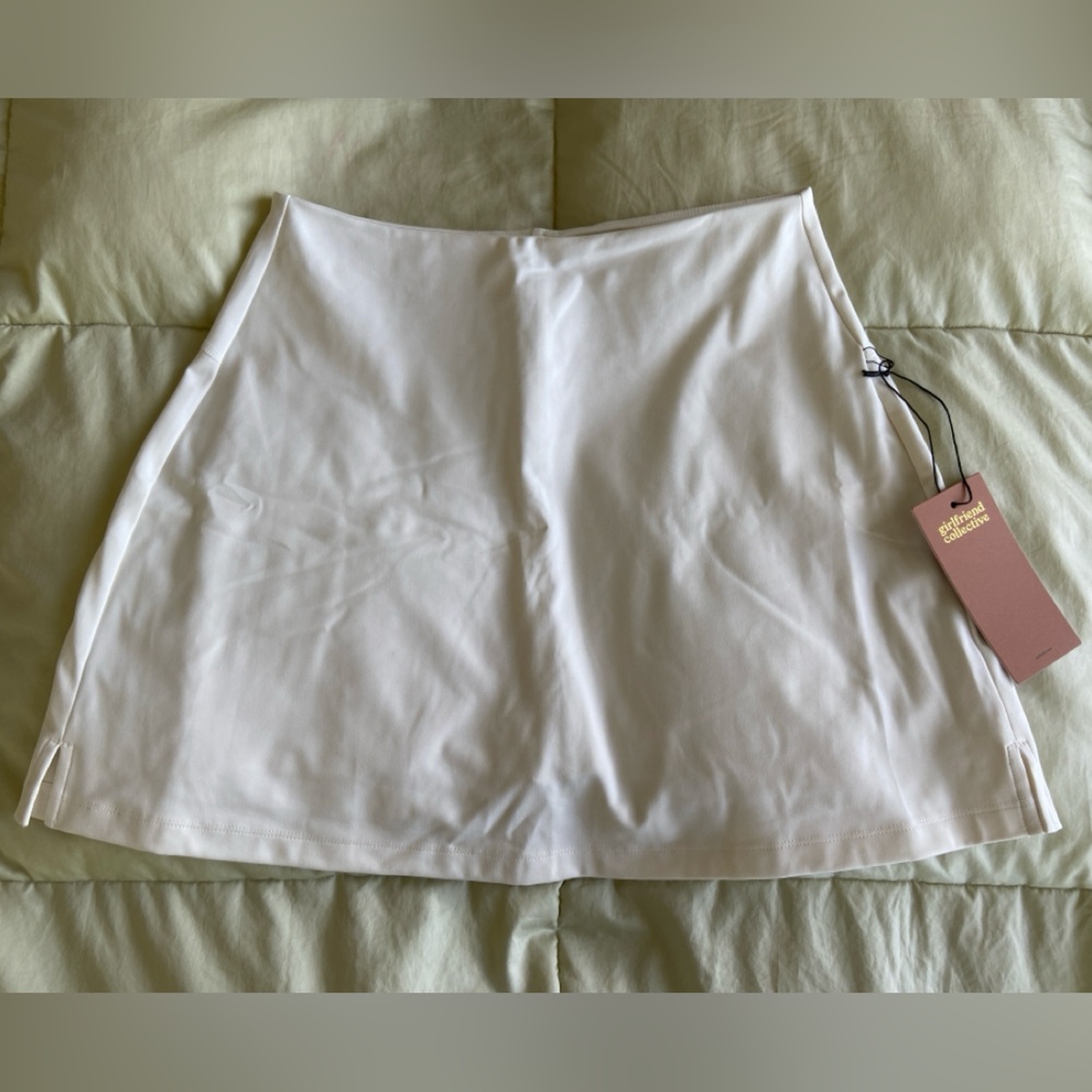 ✨NWT Girlfriend Collective Sport Skort
